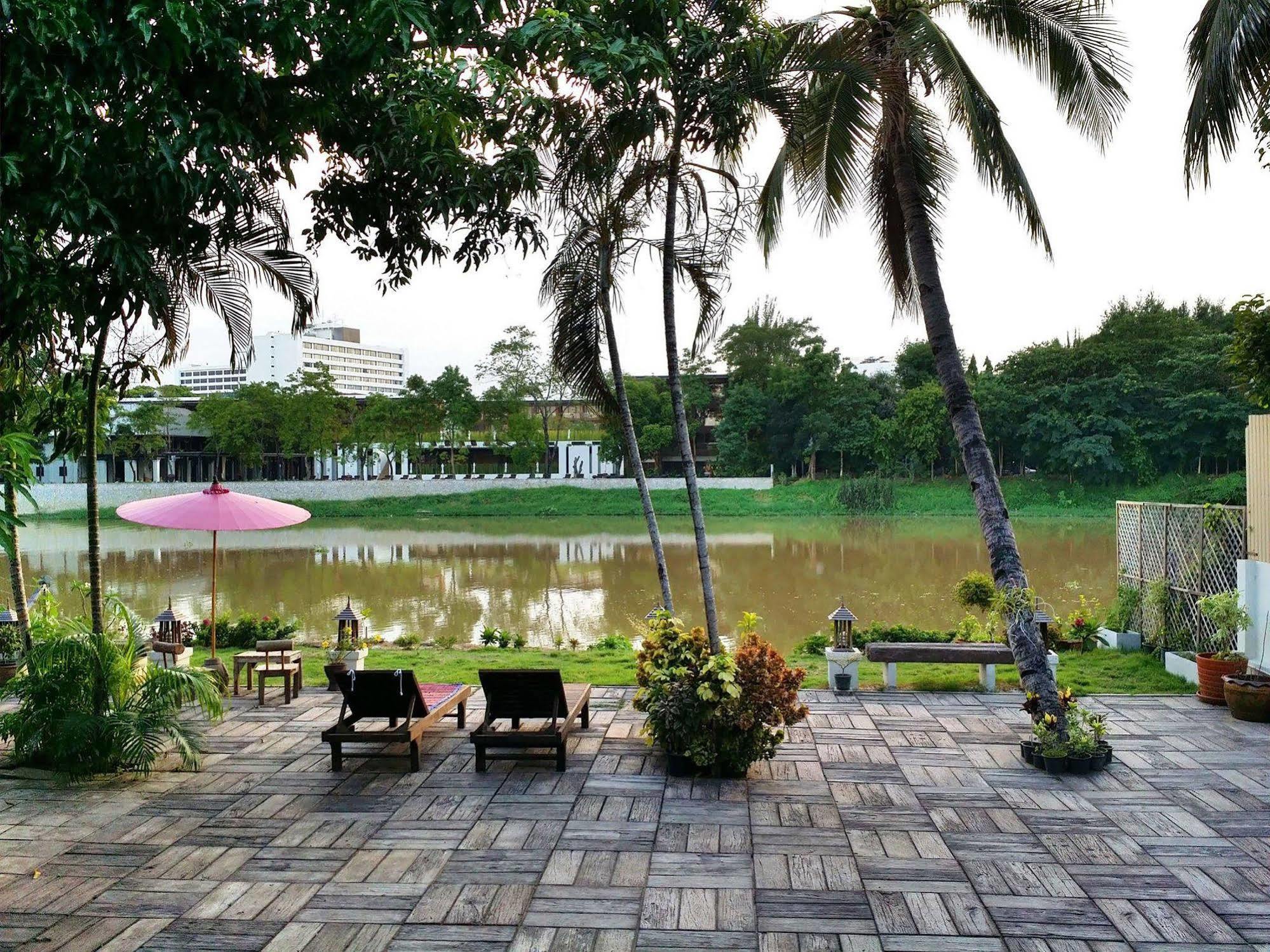 Baan Ing Ping Hotell Chiang Mai Exteriör bild