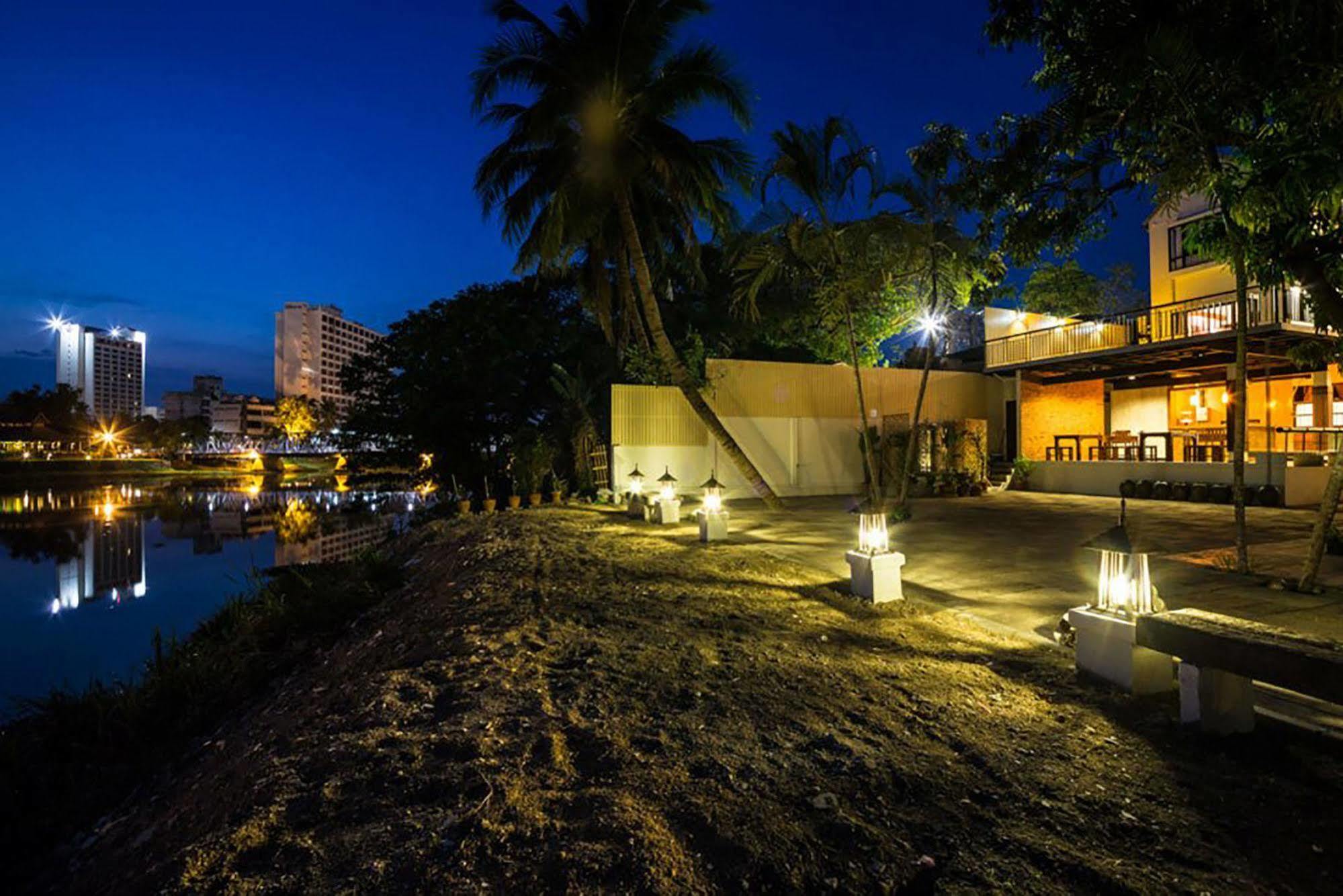 Baan Ing Ping Hotell Chiang Mai Exteriör bild